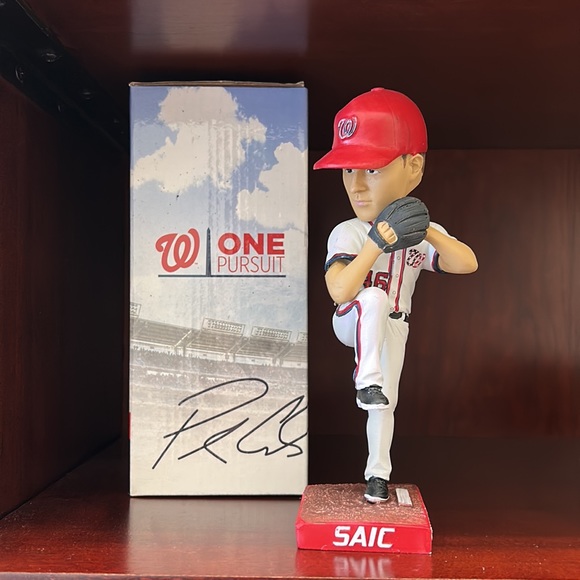 Washington Nationals Collectible Pitcher 2019 Patrick Corbin Bobblehead  SAIC - Picture 2 of 4